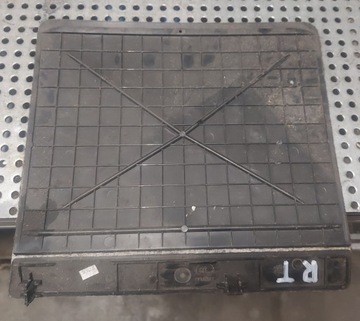 VOYAGER TOWN CARAVAN 2008-2020 ZÁSLEPKA STOJANU POHOVKA PRAVÝ ZADNÍ