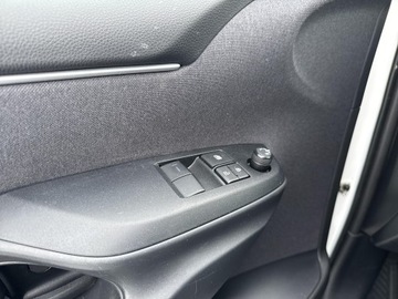 Toyota Yaris IV Hatchback 1.5 Hybrid Dynamic Force 116KM 2023 Toyota Yaris Hybrid 1.5 Comfort IV (2020-) Hybrid, zdjęcie 16