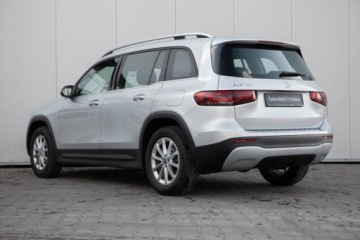 Mercedes GLB SUV 1.3 180 136KM 2021 Mercedes-Benz GLB 180 Style 7G-DCT Salon PL Autotrade 1.3 Benzyna 136KM, zdjęcie 5