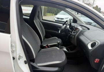 Toyota Aygo II Hatchback 3d Facelifting 1.0 VVT-i 72KM 2019 Toyota Aygo 1,0 72KM Klimatyzacja Benzyna 72KM, zdjęcie 19