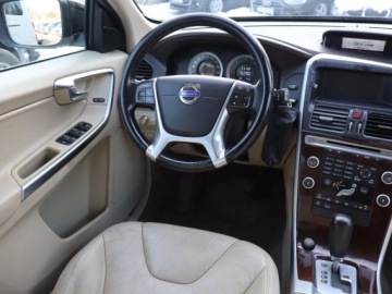 Volvo XC60 I SUV 2.4 D3 163KM 2010 Volvo XC60 2.4 D, Salon Polska, 4X4, Automat, zdjęcie 6