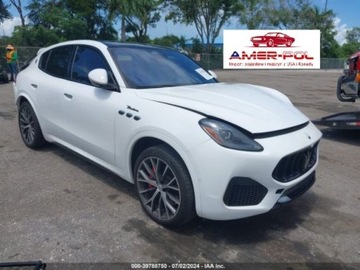Maserati 2023 Maserati Grecale Modena, 2023r., 4x4, 2.0L 2.0 Benzyna 325KM