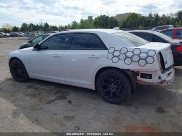 Chrysler 300C II 2019 Chrysler 300 2019r., 3.2l, od ubezpieczalni 3.2 Benzyna 291KM, zdjęcie 2