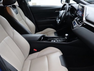 Toyota C-HR I Crossover 1.8 Hybrid 122KM 2018 Toyota C-HR 1.8 Hybrid, Salon Polska, zdjęcie 8