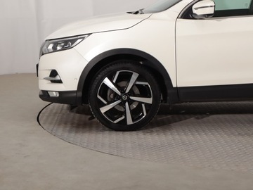 Nissan Qashqai II Crossover Facelifting 1.3DIG-T 140KM 2019 Nissan Qashqai 1.3 DIG-T, 1. Właściciel, zdjęcie 13