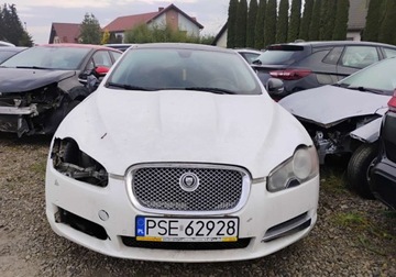 Jaguar XF I Sedan 3.0D V6 210KM 2010 Jaguar XF 2010r, 3.0 Diesel. AUTOMAT. Lekko uszkodzony prawy przod. 3.0, zdjęcie 16