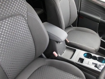 Ford Kuga III SUV Facelifting 2.5 FHEV 180KM 2025 Od ręki - Titanium 2.5 FHEV 180KM / Pakiet Winter, Driver Assistance, zdjęcie 5