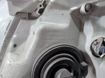 SVĚTLA PŘEDNÍ KOMPLET TOYOTA COROLLA VERSO I 08-212-11F9L 08-212-11F9R