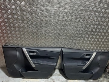 TOYOTA AURIS II EU BOCZEK TAPICERKA DRZWI PRZEDNIA LEWA PRAWA TYŁ KOMPLET