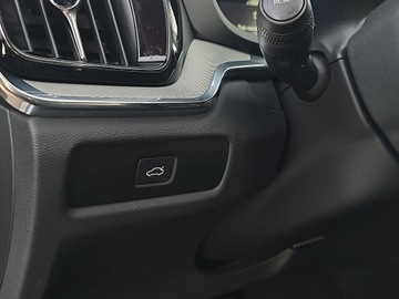 Volvo V60 II  2022 V60 B3 B Core aut, zdjęcie 14