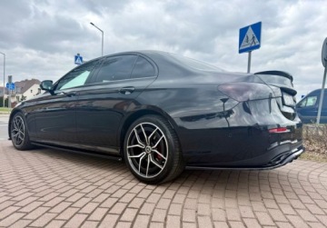 Mercedes Klasa E W213 Limuzyna Facelifting 2.0 E220d 194KM 2021 Mercedes-Benz Klasa E 2.0Cdi AMG Full Led 57.000 km 2.0 Diesel 194KM, zdjęcie 29