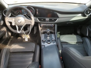 Alfa Romeo Giulia II Sedan 2.0 TBi 280KM 2017 Alfa Romeo Giulia TI Q4 2017 2.0l 2.0 Benzyna 280KM, zdjęcie 8