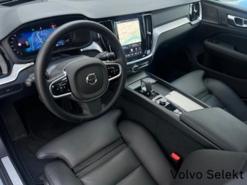 Volvo V60 II  Kombi Facelifting 2.0 B4 B 197KM 2025 Volvo V60 FV23% B4B Ultra Dark LED HuD Panorama BL, zdjęcie 10