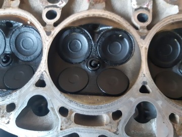 A4 B8 A5 8T 1.8 TFSI HLAVA MOTORU 06H103373J