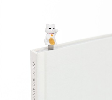 Закладка Манеки Нэко на удачу