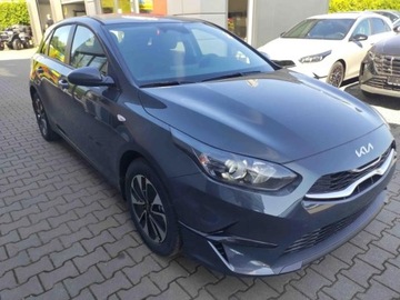 Kia Ceed III Hatchback Facelifting  1.5 T-GDI 140KM 2025 KIA Cee&#039;d 1.5 T-GDI DCT Hatchback 140KM 2025, zdjęcie 2