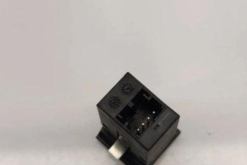 PŘÍDAVNÉ SPONA MULTIMEDIA (AUX/USB) SEAT ALTEA XL (5P5, 5P8) 5KD035724