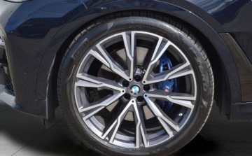 BMW X7 SUV M 4.0 M50i 530KM 2021 BMW X7 M50i xDrive M Sport Night Vision Dealer BMW Bonkowscy Gorzow Wlkp., zdjęcie 4