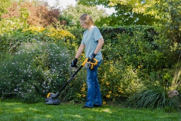 Аккумуляторный триммер STIGA GT 300e 2 x 2 Ач + зарядная станция