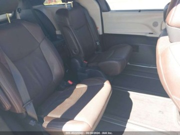 Toyota Sienna III 2021 Toyota Sienna Platinum 2021 2.5 Hybryda 189KM, zdjęcie 12