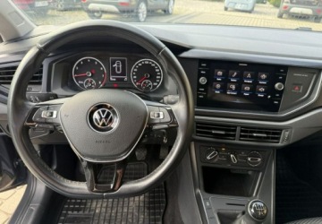 Volkswagen Polo VI Hatchback 5d 1.0 TSI 95KM 2021 Volkswagen Polo 1,0 TSI 95KM Klimatyzacja CarPlay 2xPDC Benzyna 95KM, zdjęcie 14