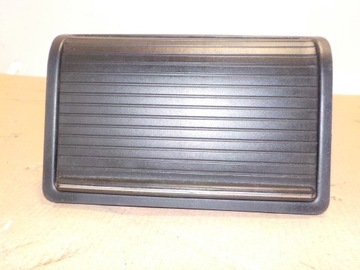 POPIELNICZKA Z ROLETKĄ BMW E46 8225988