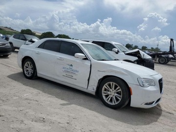 Chrysler 300C II 2021 Chrysler 300 Touring 2021 3.6l 3.6 Benzyna 292KM, zdjęcie 4