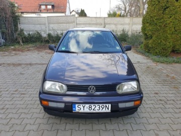 Volkswagen Golf III Hatchback 1.6 75KM 1997 Volkswagen Golf III, zdjęcie 1