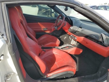 Ferrari 2017 Ferrari 488 Spider 2017 3.9l 3.9 Benzyna 660KM, zdjęcie 10