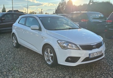 Kia Ceed I Hatchback 5d Facelifting 1.6 CRDi VGT 115KM 2011 Kia Ceed 2011 r. 1.6 Diesel 116KM, zdjęcie 6