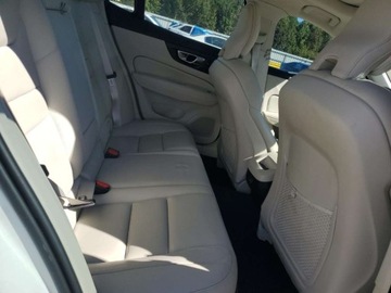 Volvo S60 III 2023 Volvo S60 Plus 2023 2.0L 2.0 Benzyna 247KM, zdjęcie 10