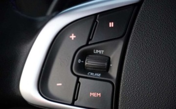 Citroen C4 II Hatchback 5d 1.6 e-HDi 114KM 2015 Citroen C4 Bezwypadkowy Serwisowany 1-Wlasciciel Navi Panel Pdc Automat Pi, zdjęcie 24