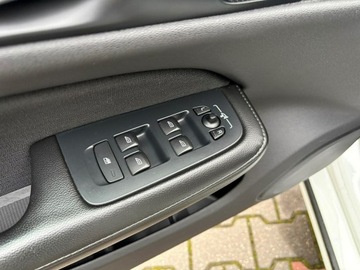 Volvo V60 II  2018 Volvo V60 T5 250 KM Automat Kamera Hak FV23%, zdjęcie 9