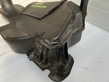 POUZDRO FILTRU VZDUCHU PORSCHE 98711002100