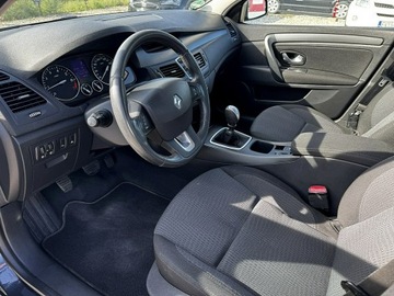 Renault Laguna III Hatchback 2.0 16v 140KM 2009 Renault Laguna Benzyna Climatronic Gwarancja, zdjęcie 9