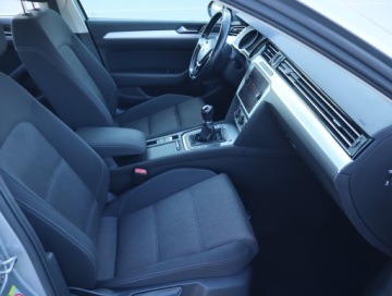 Volkswagen Passat B8 Limousine Facelifting 1.5 TSI EVO 150KM 2019 VW Passat 1.5 TSI, Salon Polska, VAT 23%, Navi, zdjęcie 8