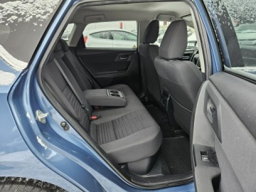 Toyota Auris II Hatchback 5d Facelifting 1.8 Hybrid 136KM 2017 Toyota Auris 1,8 Hybryda 136KM automat kamera, zdjęcie 6