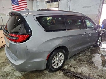 Chrysler Pacifica II 2021 Chrysler Pacifica Touring L 2021 3.6l 3.6 Benzyna 287KM, zdjęcie 3