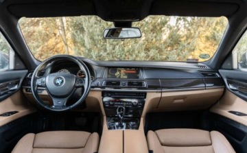 BMW Seria 7 F01 Sedan Facelifting 740d 313KM 2013 BMW Seria 7 BMW Seria 7 740d xDrive 3.0 Diesel 313KM, zdjęcie 7