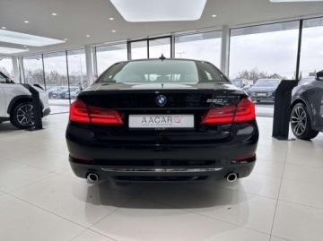 BMW Seria 5 G30-G31 Limuzyna 520d 190KM 2019 BMW Seria 5 520d xDrive Luxury Line Kamera cofania Nawigacja Salon Pols, zdjęcie 2