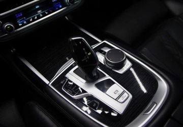 BMW Seria 7 G11-G12 Sedan Facelifting 3.0 730d 265KM 2020 BMW Seria 7 Polski salon _ Xdrive _ M pakiet 3.0 Diesel 265KM, zdjęcie 28