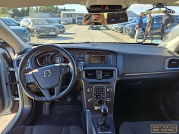 Volvo V40 II 2018 Volvo V40 2,0 benz 122KM klima elektryka grz.fot alu oplacony 2.0 Benzyna, zdjęcie 11