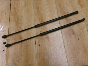 OPEL ASTRA IV J VZPĚRY/TLAKOVAČE KRYT ZADNÍ HB KOMPLET