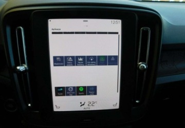 Volvo XC40 2022 Volvo XC 40 z Gwarancja Bezwypadkowy Kamera Podgrzewane Fotele 1.5 Benzyna, zdjęcie 18