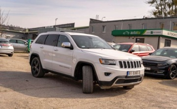 Jeep Grand Cherokee IV Terenowy Facelifting 5.7 V8 HEMI 352KM 2015 Jeep Grand Cherokee Jeep Grand Cherokee IV WK2 5.7 4X4 Limited 352KM LPG, zdjęcie 3