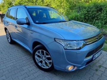 Mitsubishi Outlander III 2013 Mitsubishi Outlander Outlander III 2.0 PHEV Plug-In Hybrid Instyle 4WD 4x4, zdjęcie 19
