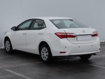 Toyota Corolla XI Sedan Facelifting 1,33 Dual VVT-i 99KM 2017 Toyota Corolla 1.3 Dual VVT-i, Salon Polska, zdjęcie 3