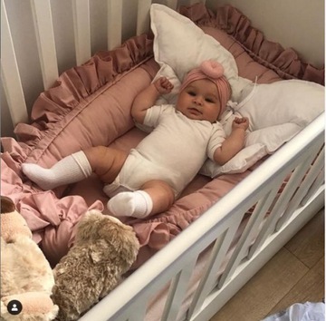 ДЕКОРАТИВНАЯ ПОДУШКА - КРЫЛЬЯ - много цветов