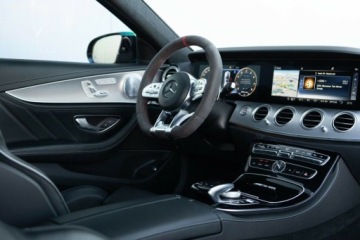 Mercedes Klasa E W213 Limuzyna AMG 4.0 AMG E63 S 612KM 2018 Mercedes-Benz Klasa E E63S, AMG Line, Bezwypadkowy, Salon Polska, Faktura, zdjęcie 26