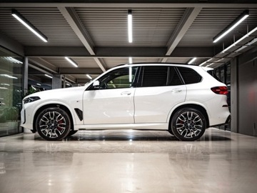 BMW X5 G05 SUV Facelifting 3.0 30d 298KM 2025 BMW X5 xDrive30d Sport Suv 2.0 (298KM) 2025, zdjęcie 1